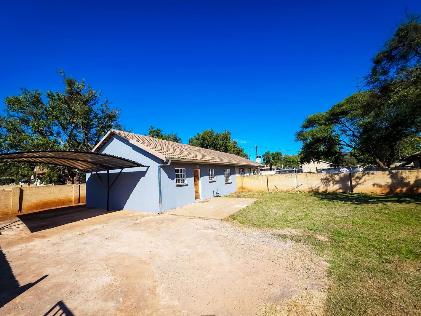 2 Bedroom House in Boshoek