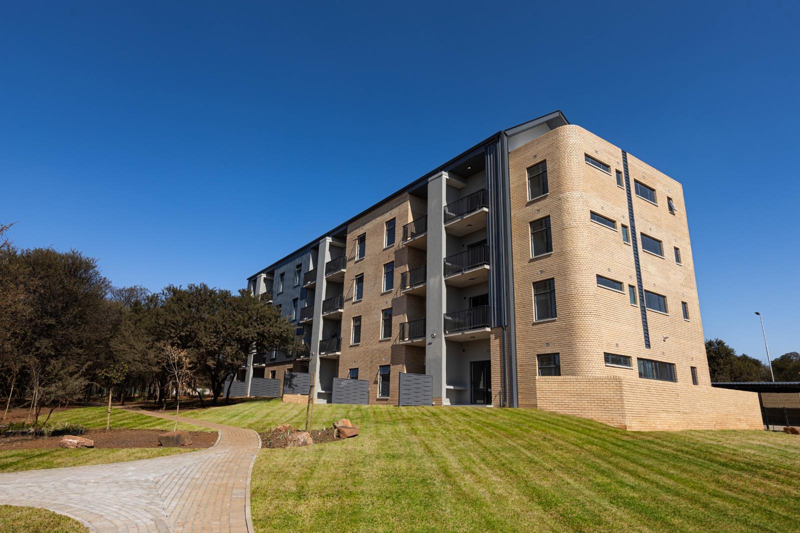 2 Bedroom Apartment in Waterkloof Glen