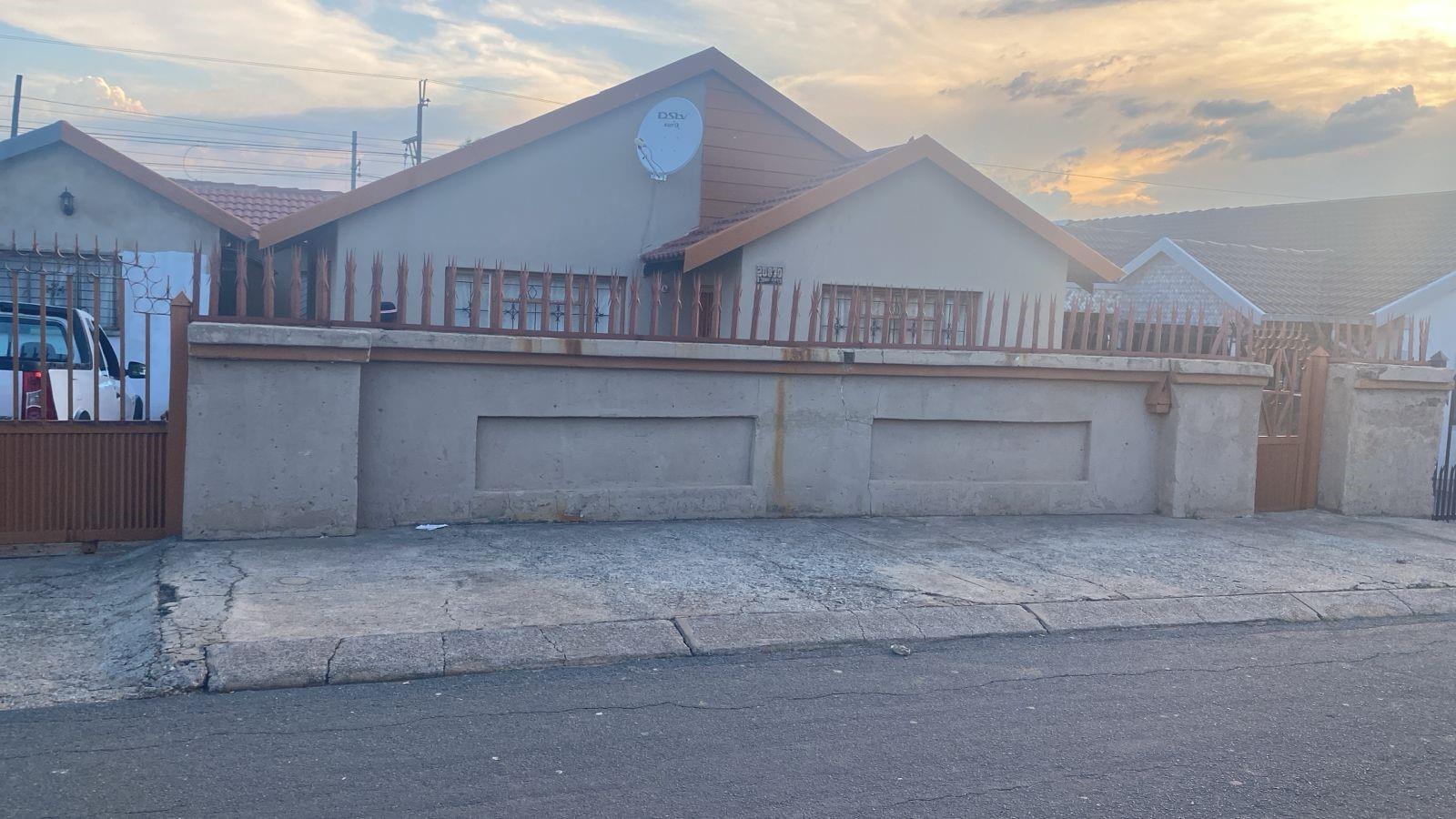 2 Bedroom House in Mamelodi East