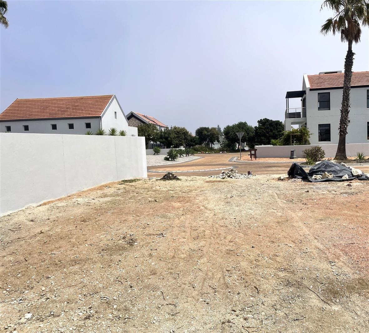 864 m² Land available in Port Owen