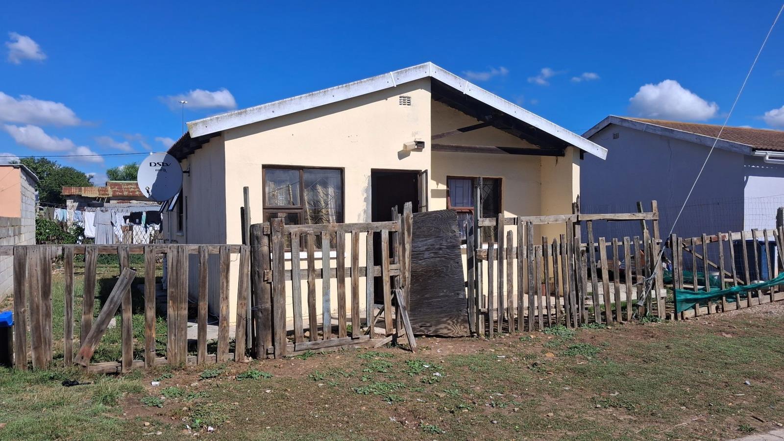 2 Bedroom House in Bloemendal