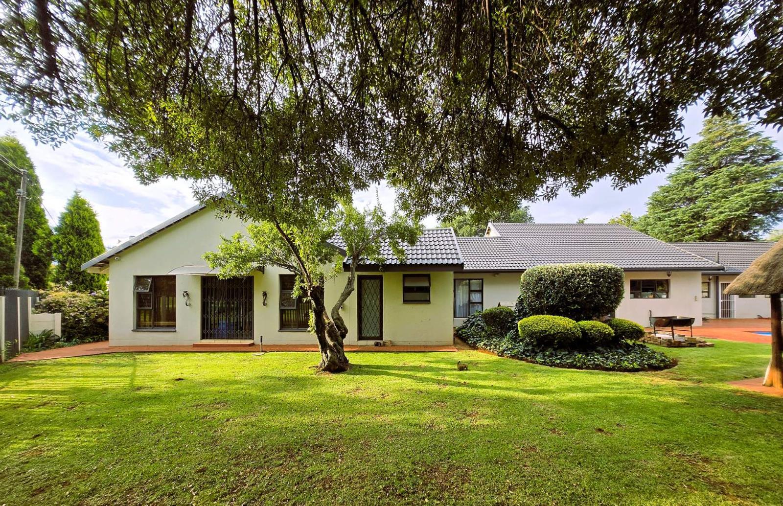 5 Bedroom House in Golf Park