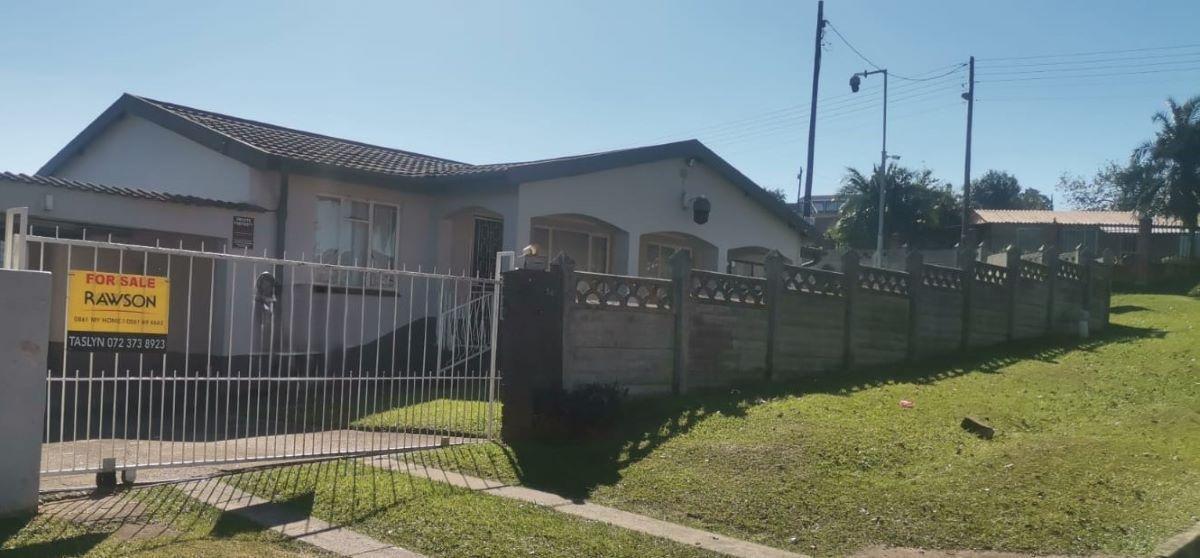 3 Bedroom House in Woodlands