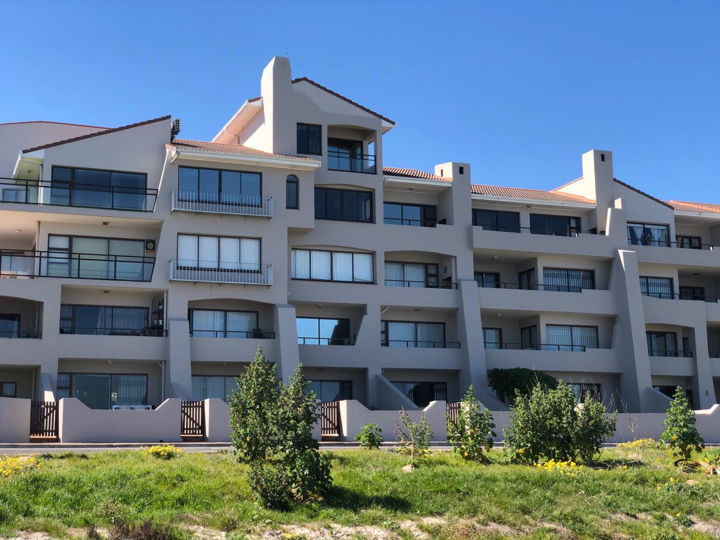 2 Bedroom Apartment in Bloubergrant