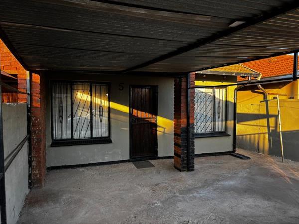 2 Bedroom House in Protea Glen