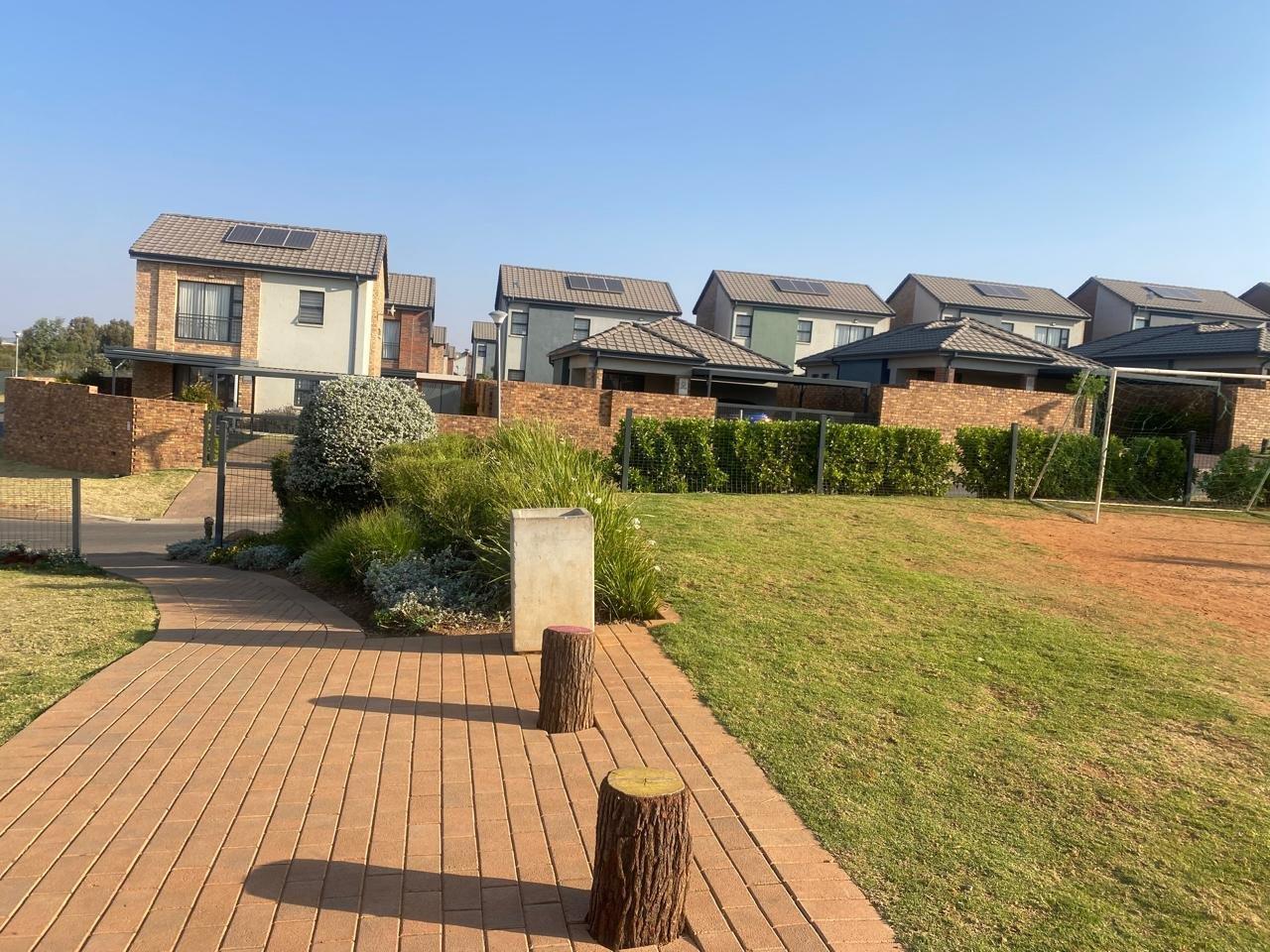 3 Bedroom House in Nooitgedacht