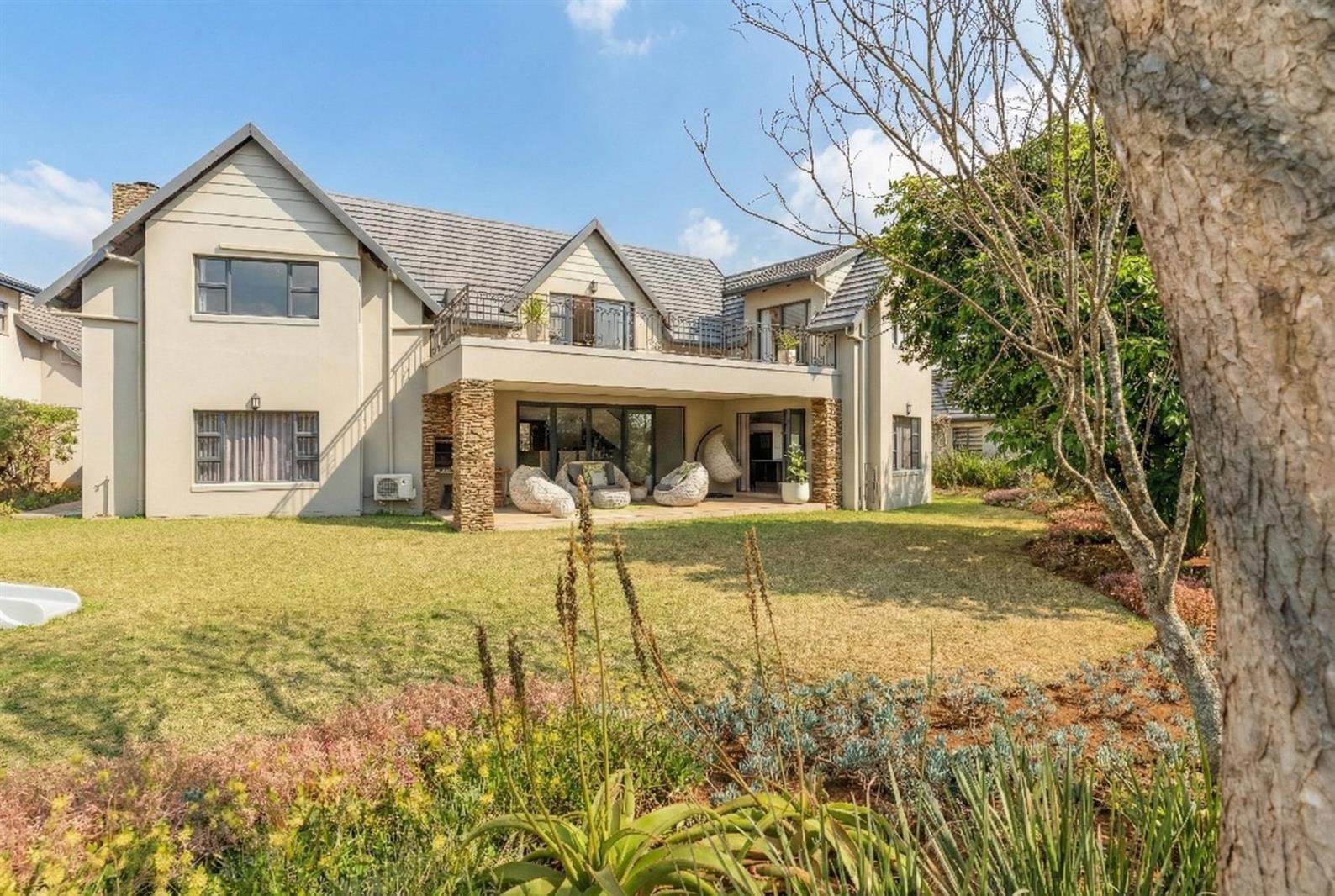 4 Bedroom House in Cotswold Downs Estate