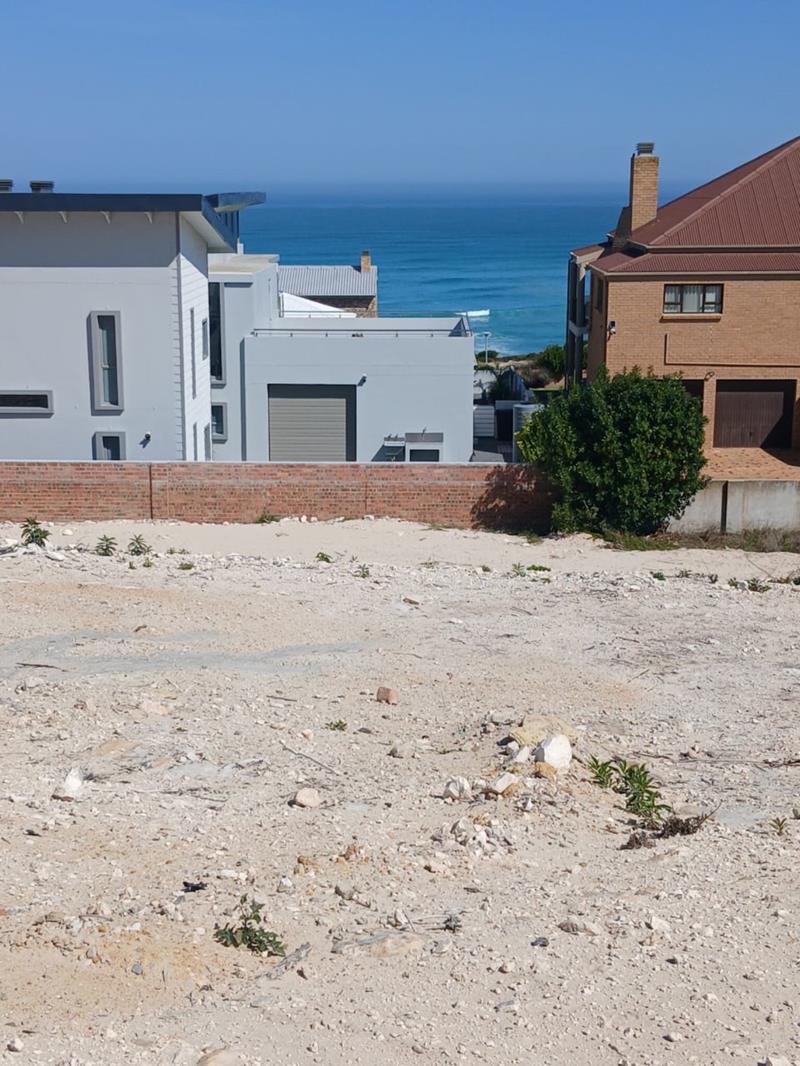 600 m² Land available in Struisbaai