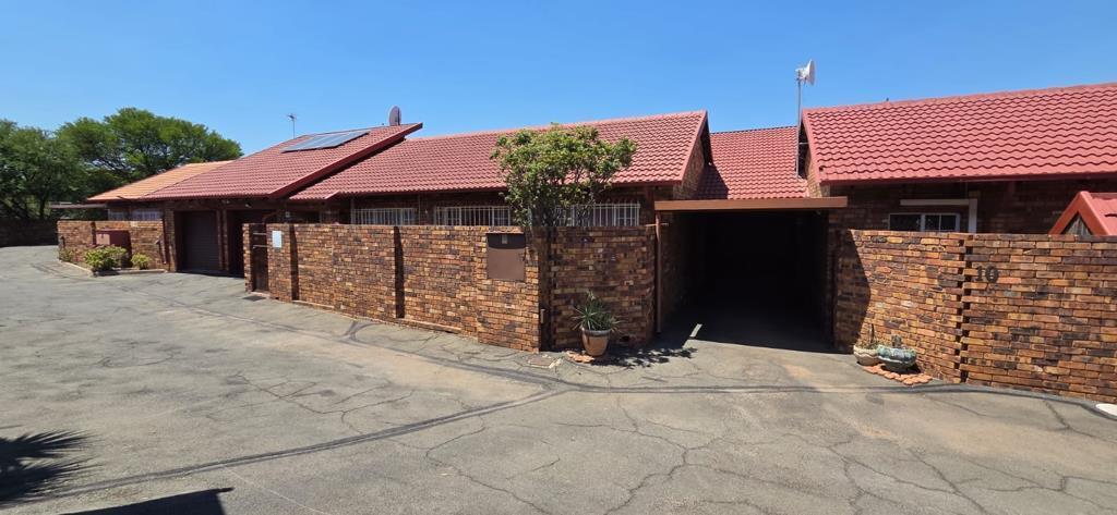 3 Bedroom Cluster in South Crest