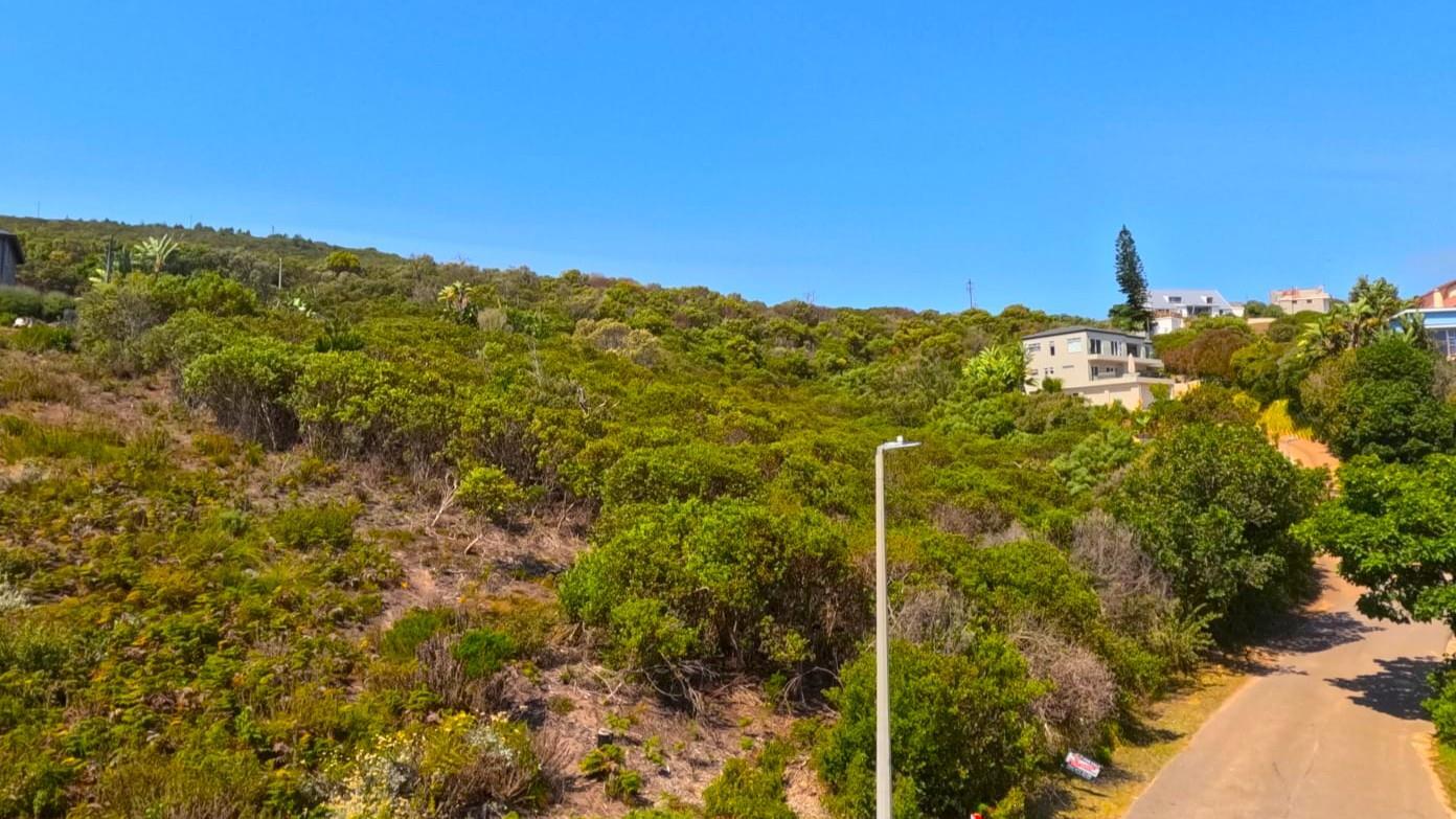1 109 m² Land available in Brenton on Sea