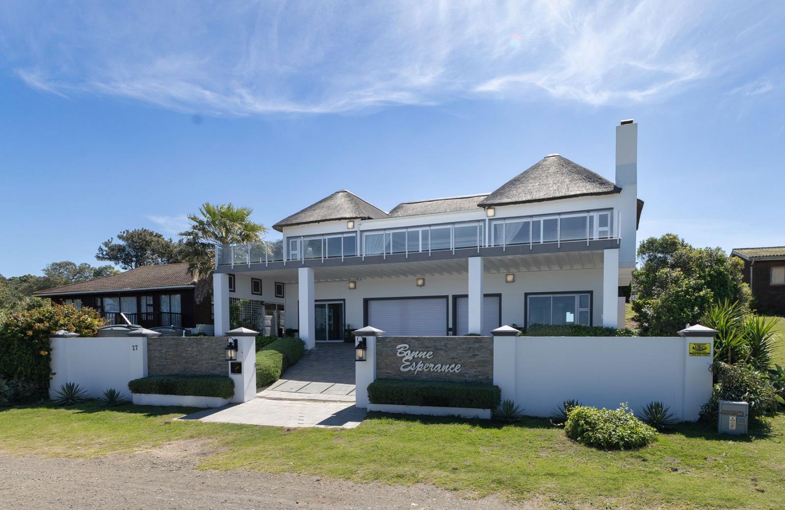 3 Bedroom House in Cannon Rocks