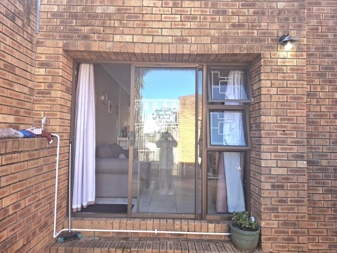1 Bedroom Garden Cottage in Walmer Heights