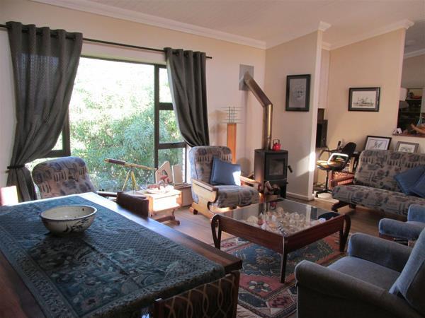 2 Bedroom House in Stilbaai Wes