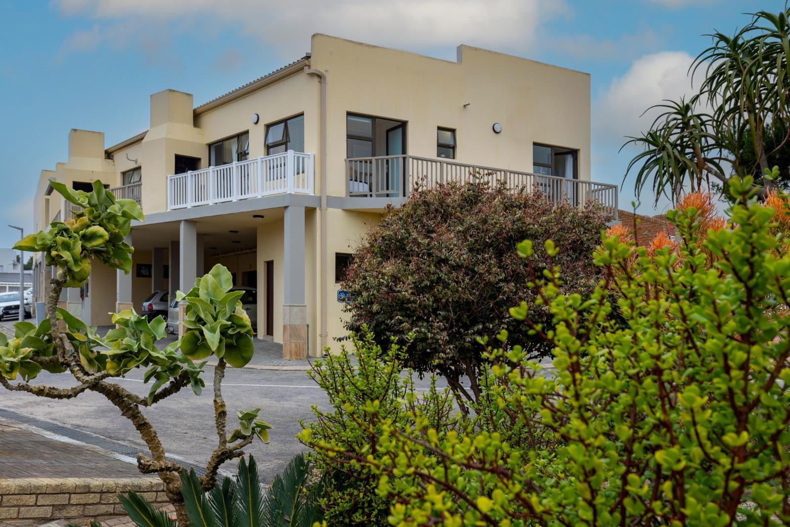 2 Bedroom Apartment in Bayview