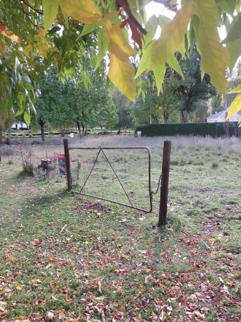 535 m² Land available in Rhodes