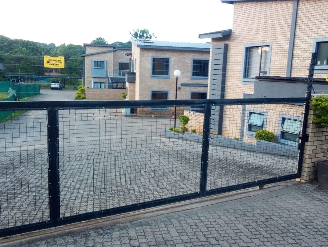 3 Bedroom Townhouse in Aquapark
