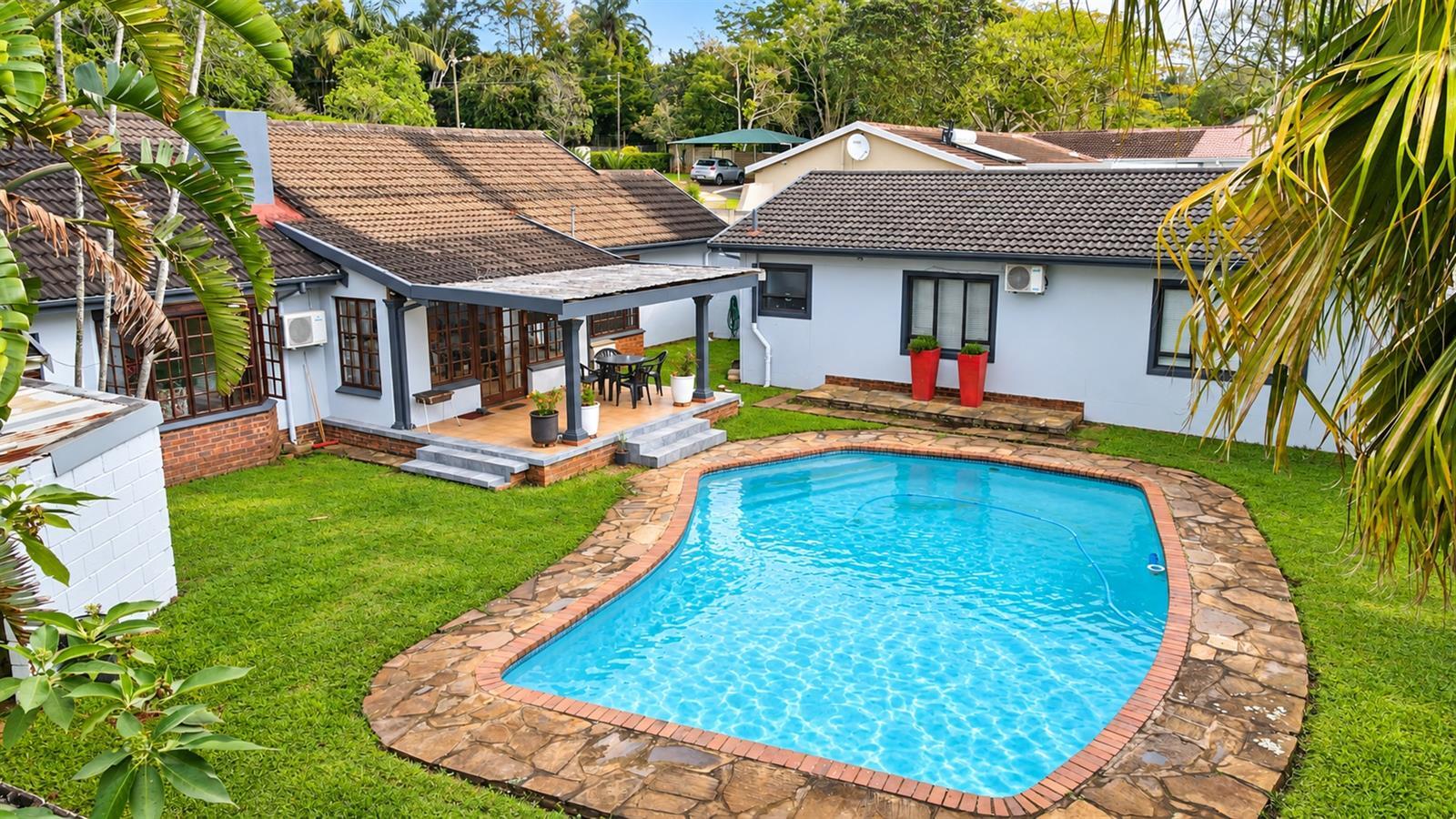 3 Bedroom House in Waterfall