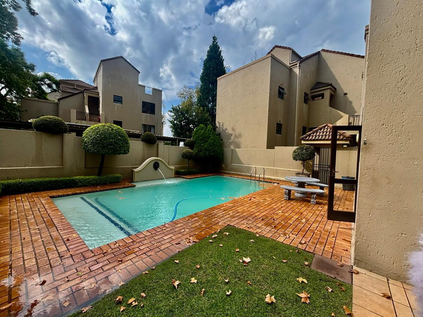 1 Bedroom Apartment in Strathavon