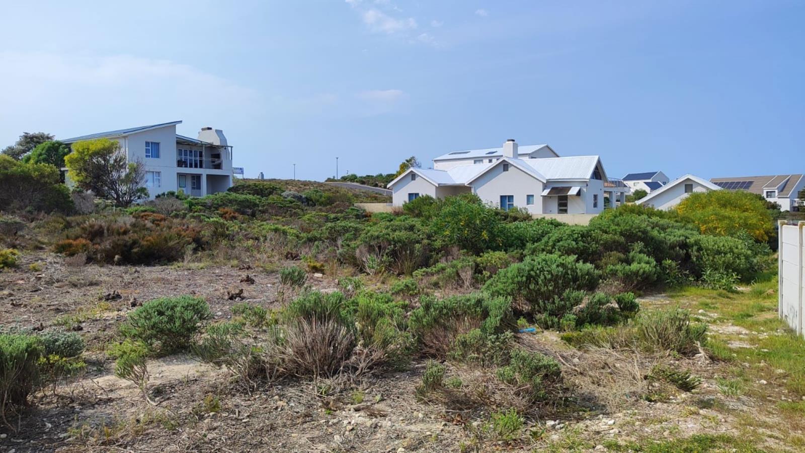 851 m² Land available in Struisbaai