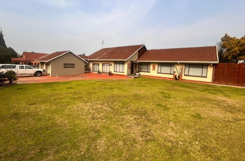 4 Bedroom House in Brackenhurst