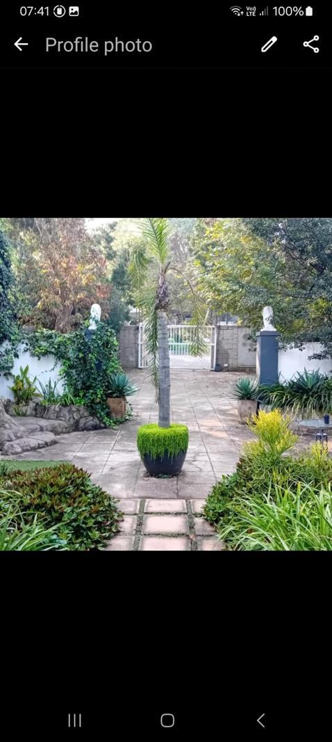 6 Bedroom House in Rivonia