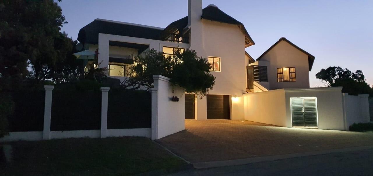 4 Bedroom House in St Francis Bay Canals