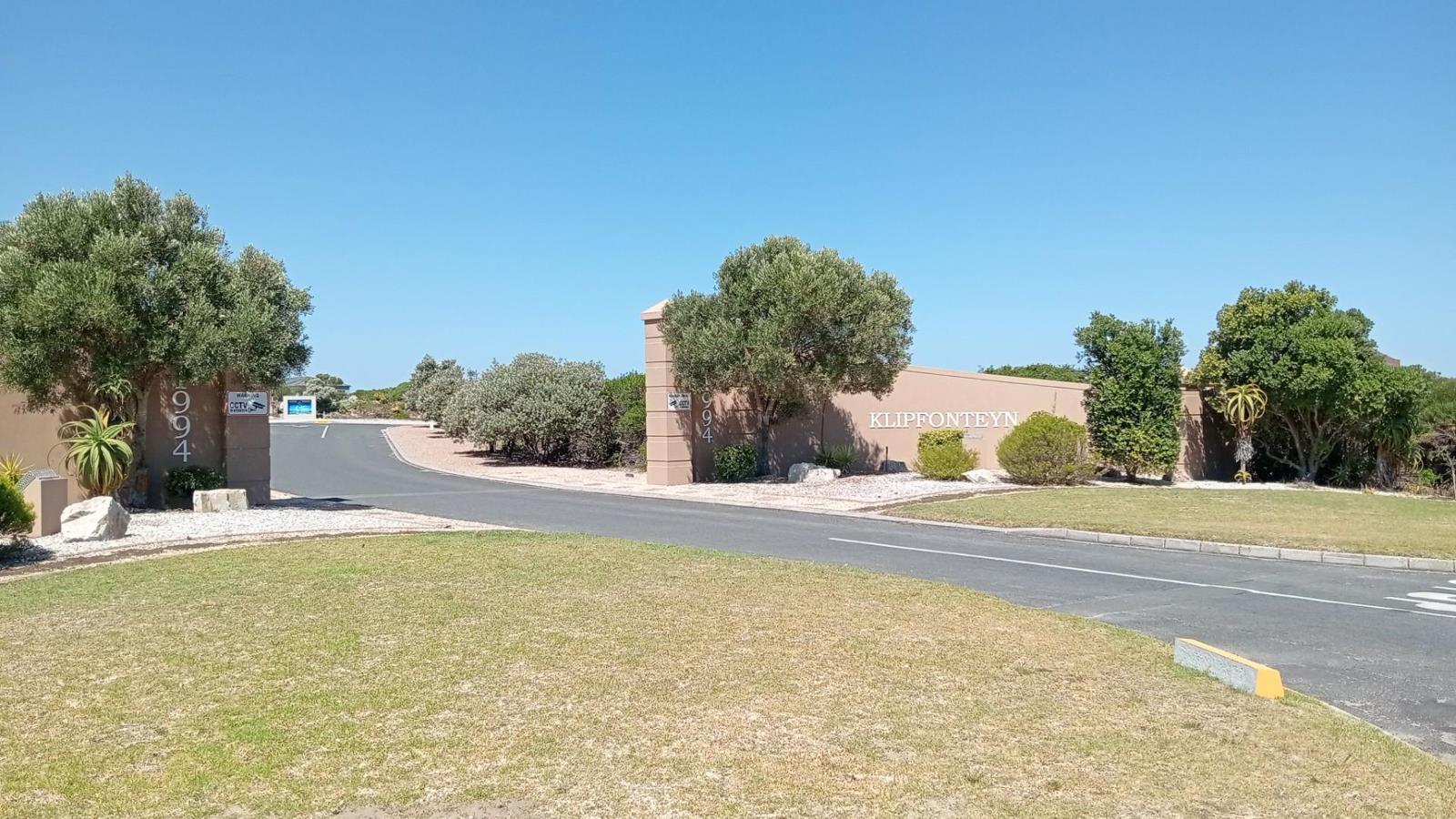 600 m² Land available in Kleinbaai