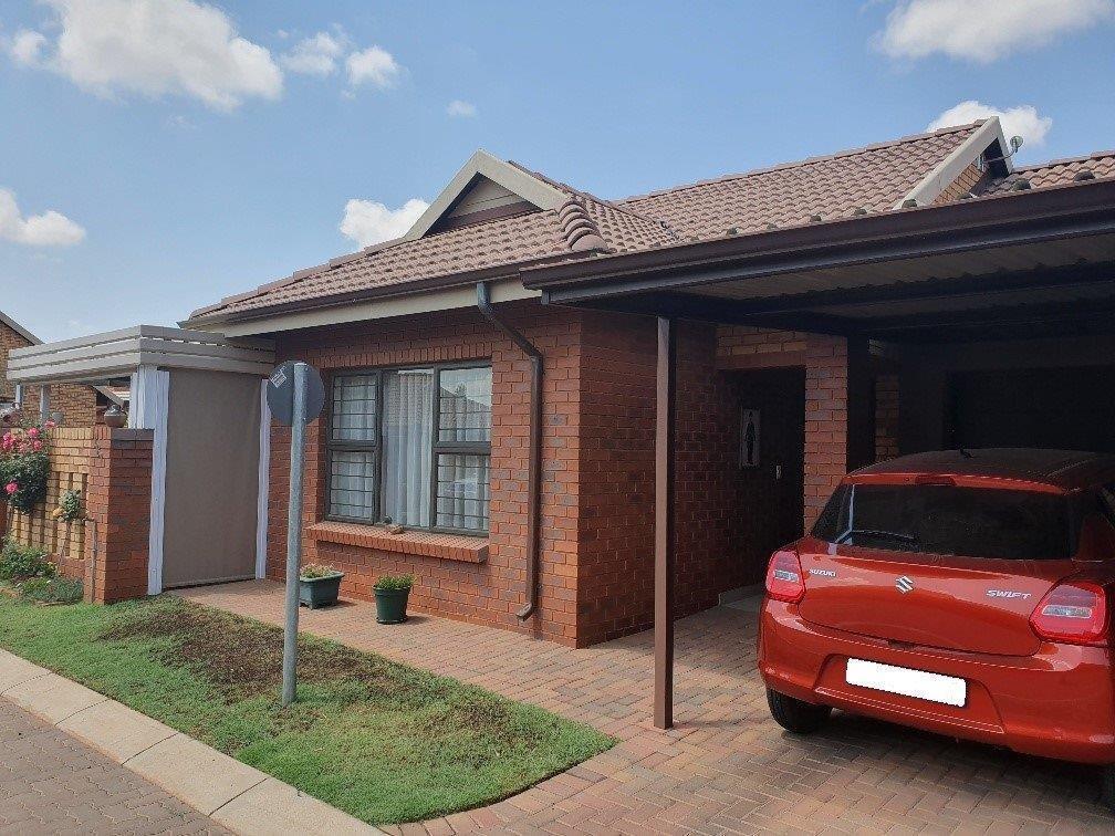 2 Bedroom Simplex in Eldoraigne