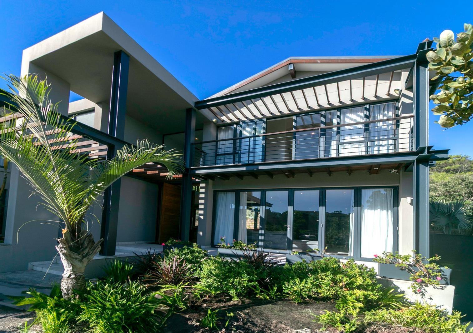 3 Bedroom House in Cola Beach