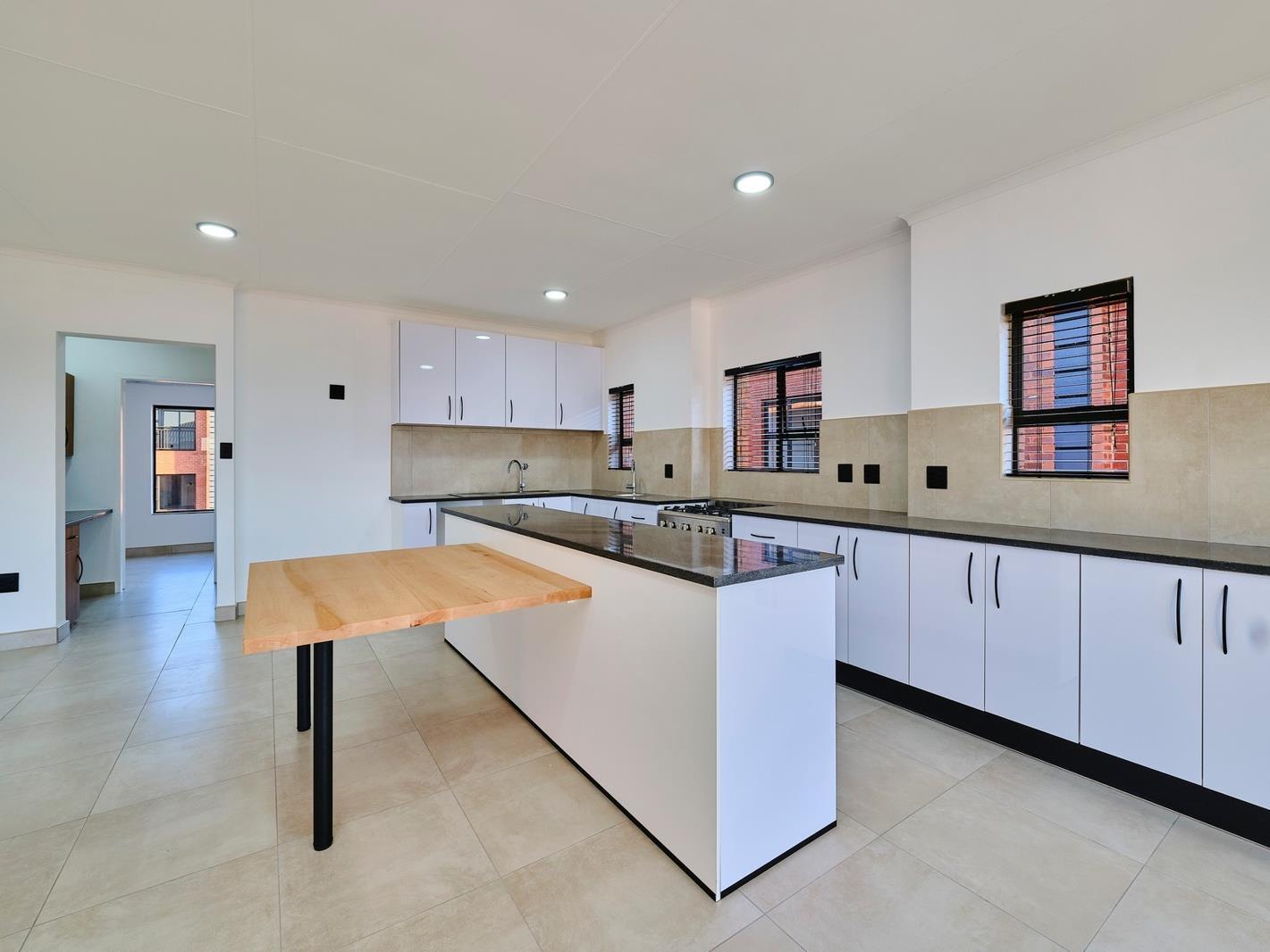 3 Bedroom Apartment in Linden