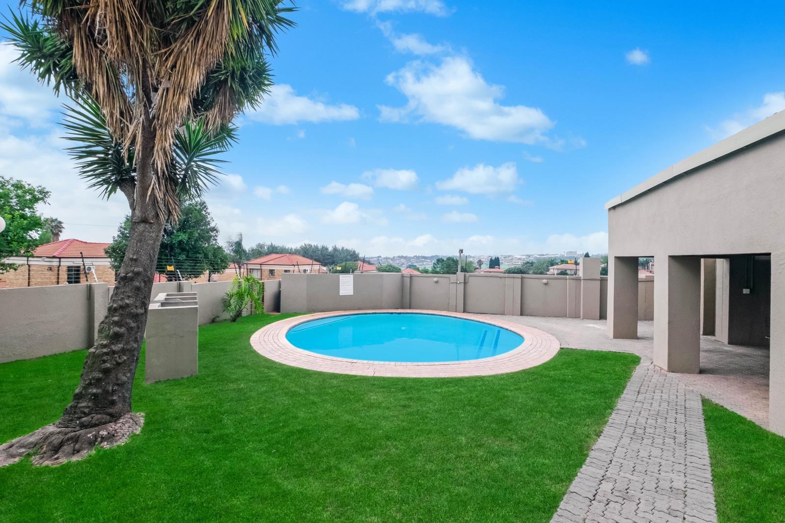 1 Bedroom Apartment in Radiokop