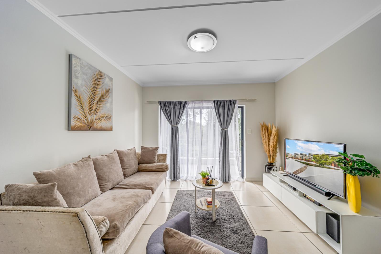 2 Bedroom Apartment in Fourways