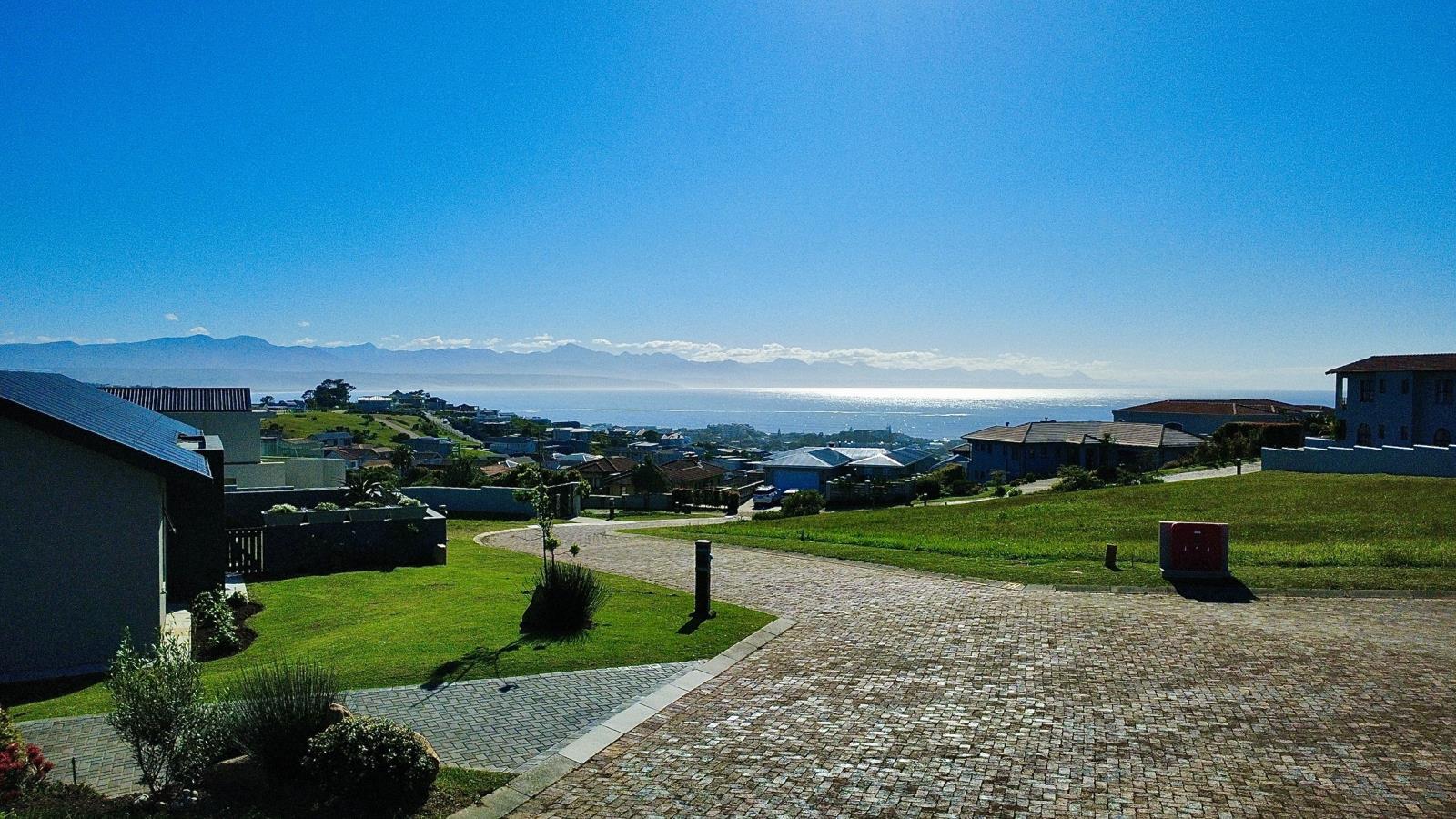 1 025 m² Land available in Whale Rock Heights
