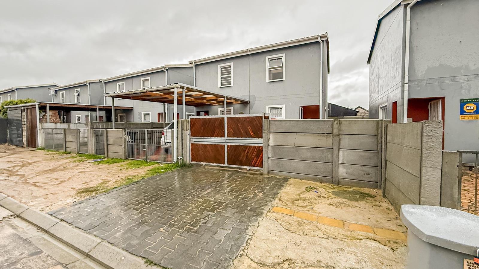 2 Bedroom Townhouse in Eersterivier