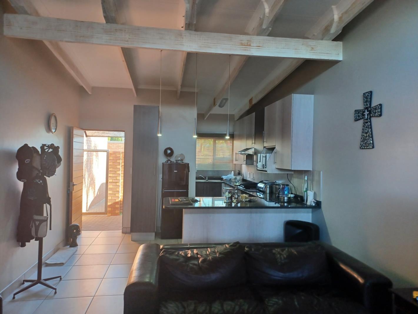 3 Bedroom Townhouse in Glen Marais
