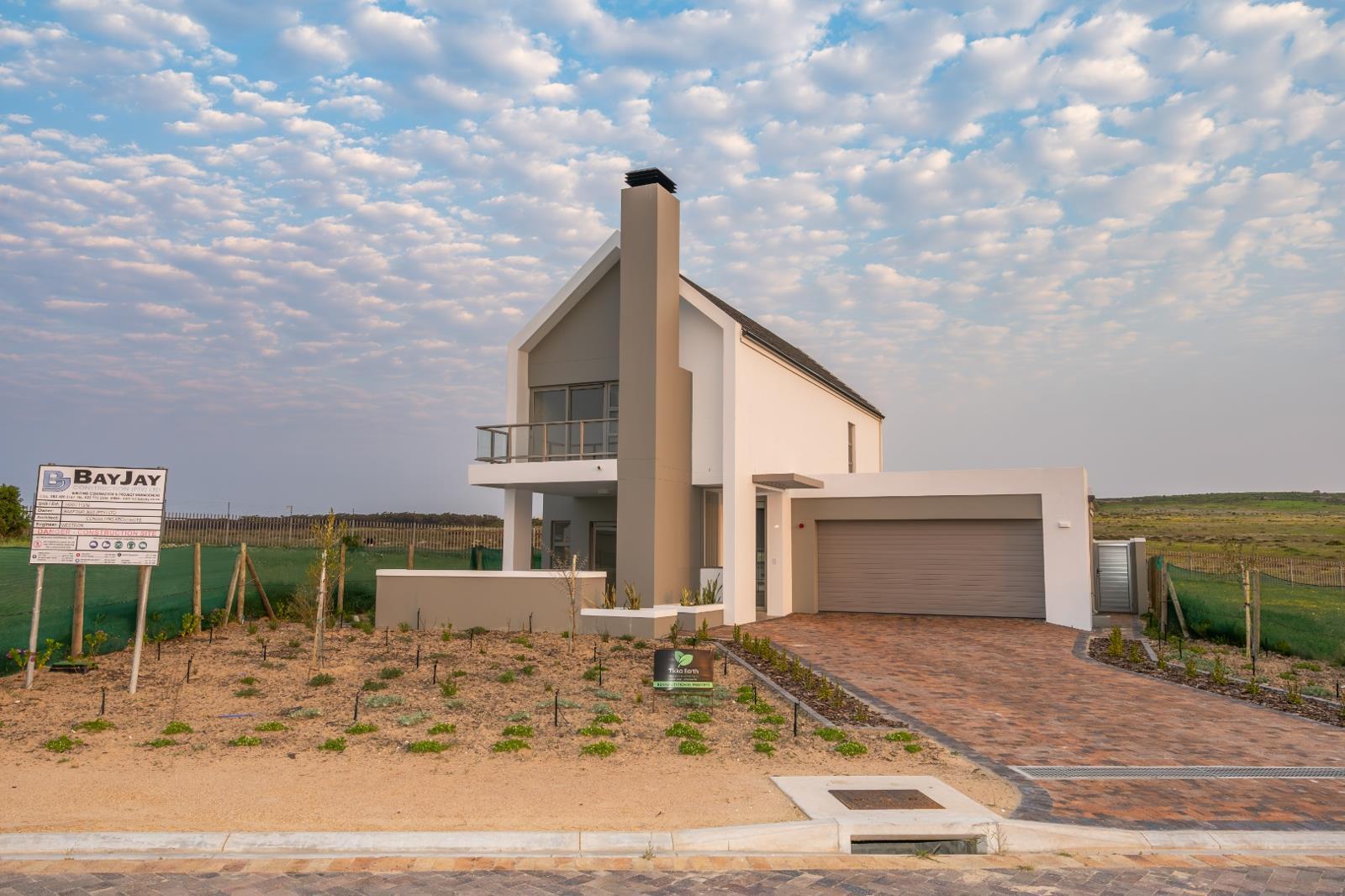 2 Bedroom House in Langebaan Country Estate