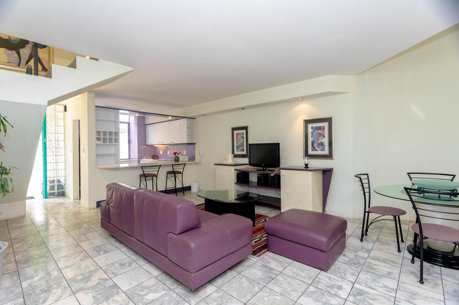 2 Bedroom Townhouse in Hurlingham Manor