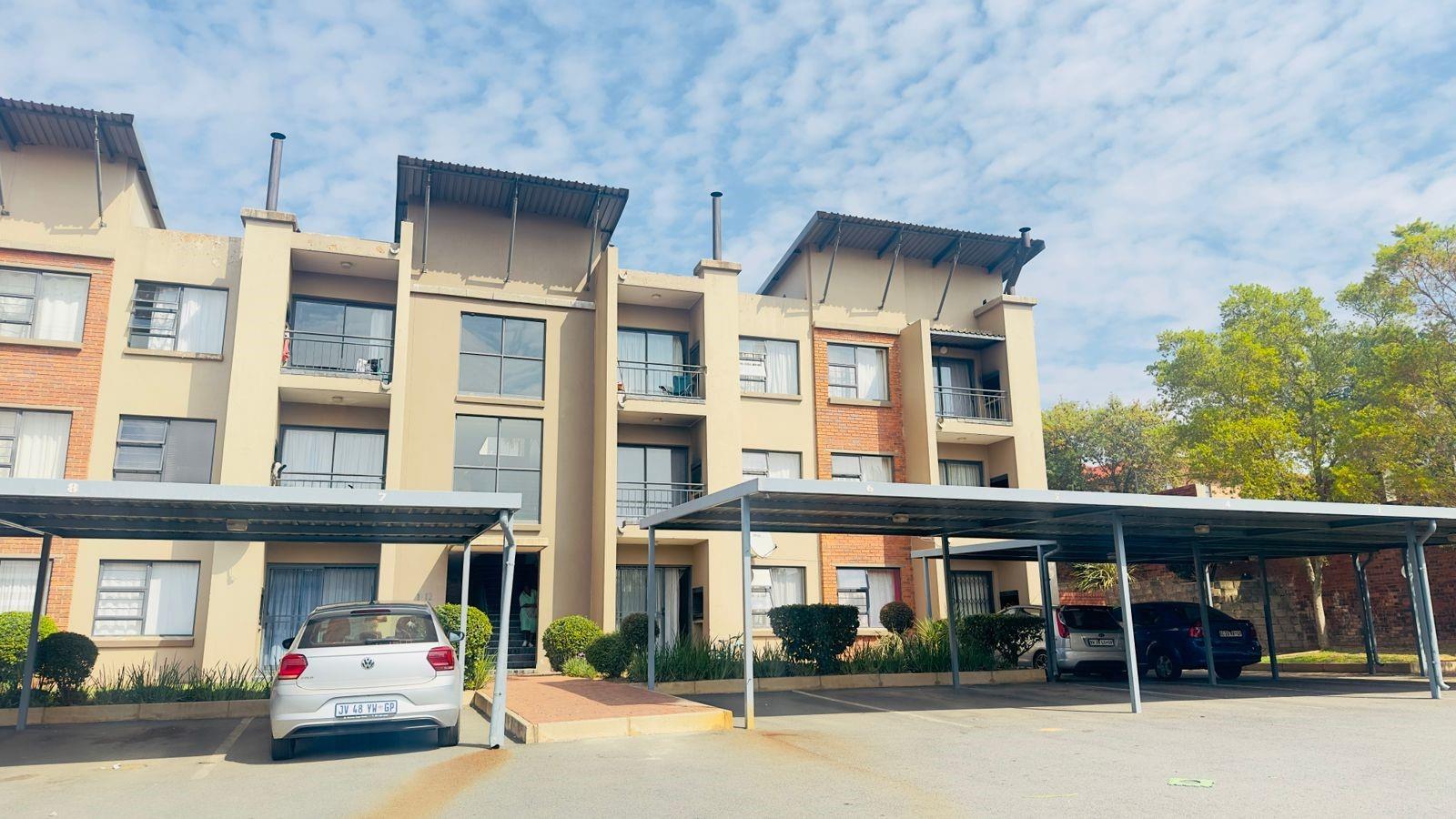 2 Bedroom Townhouse in Bloubosrand