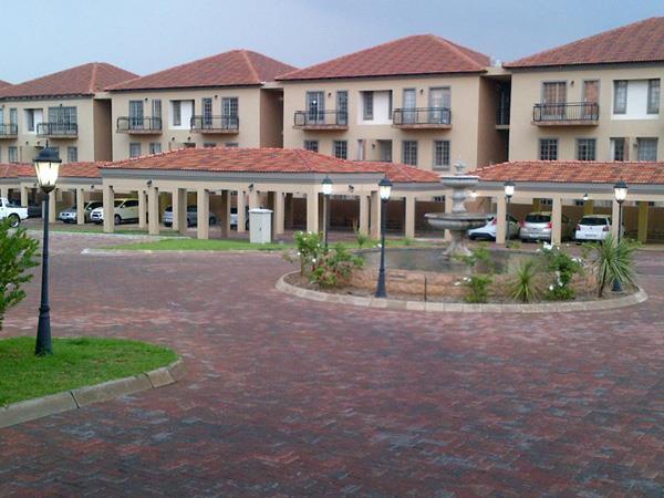 3 Bedroom Townhouse in Norkem Park