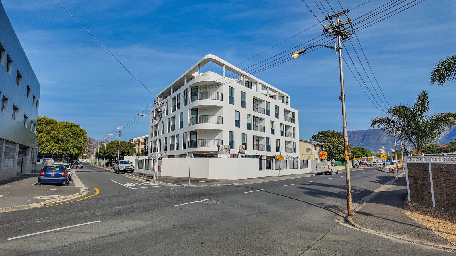 2 Bedroom Apartment in Claremont