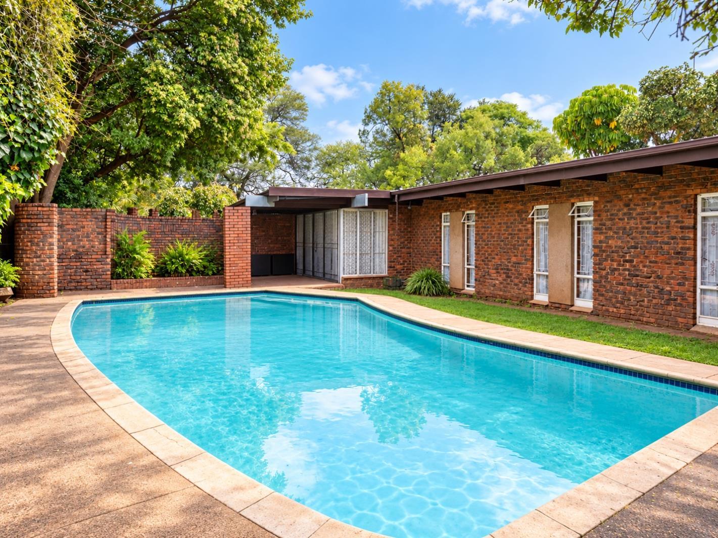 5 Bedroom House in East Lynne