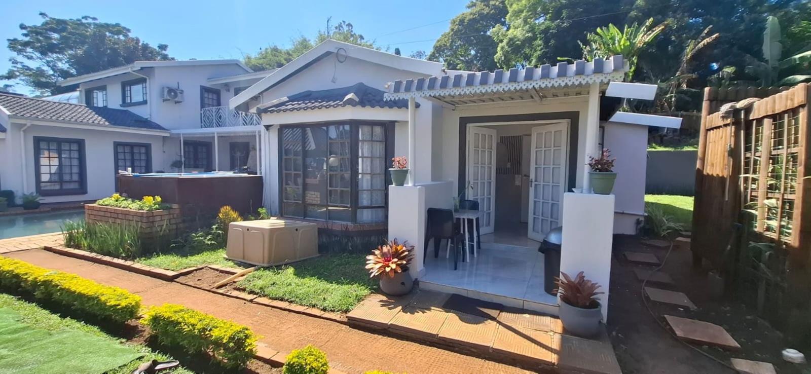 1 Bedroom Garden Cottage in Kloof