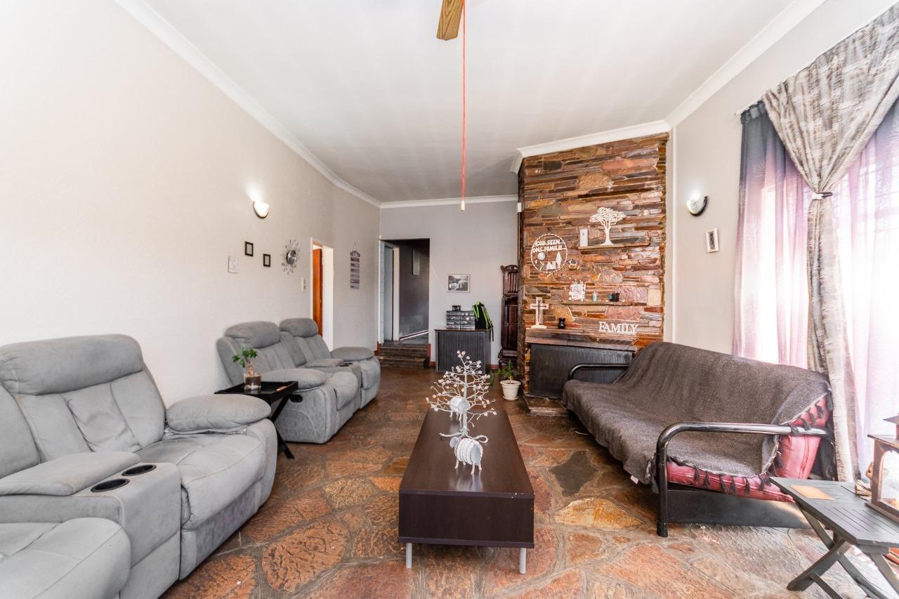 3 Bedroom House in Elsburg