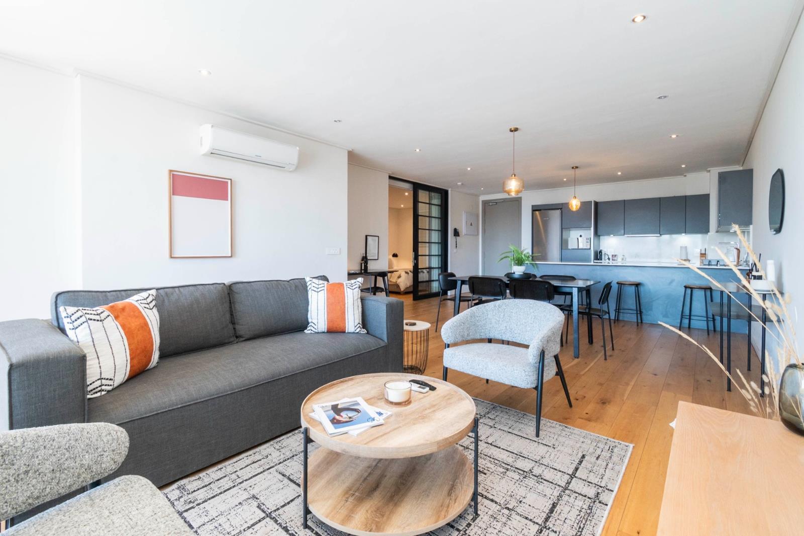 2 Bedroom Apartment in Three Anchor Bay