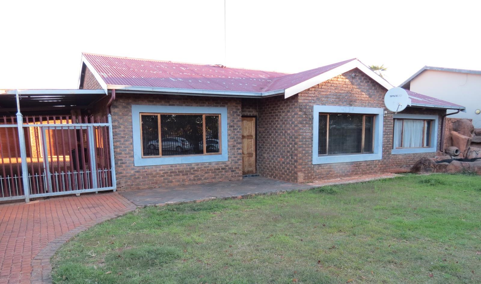 4 Bedroom House in Silverton