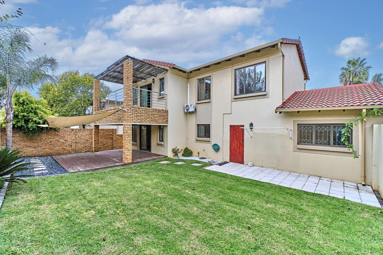 3 Bedroom Townhouse in Willowbrook