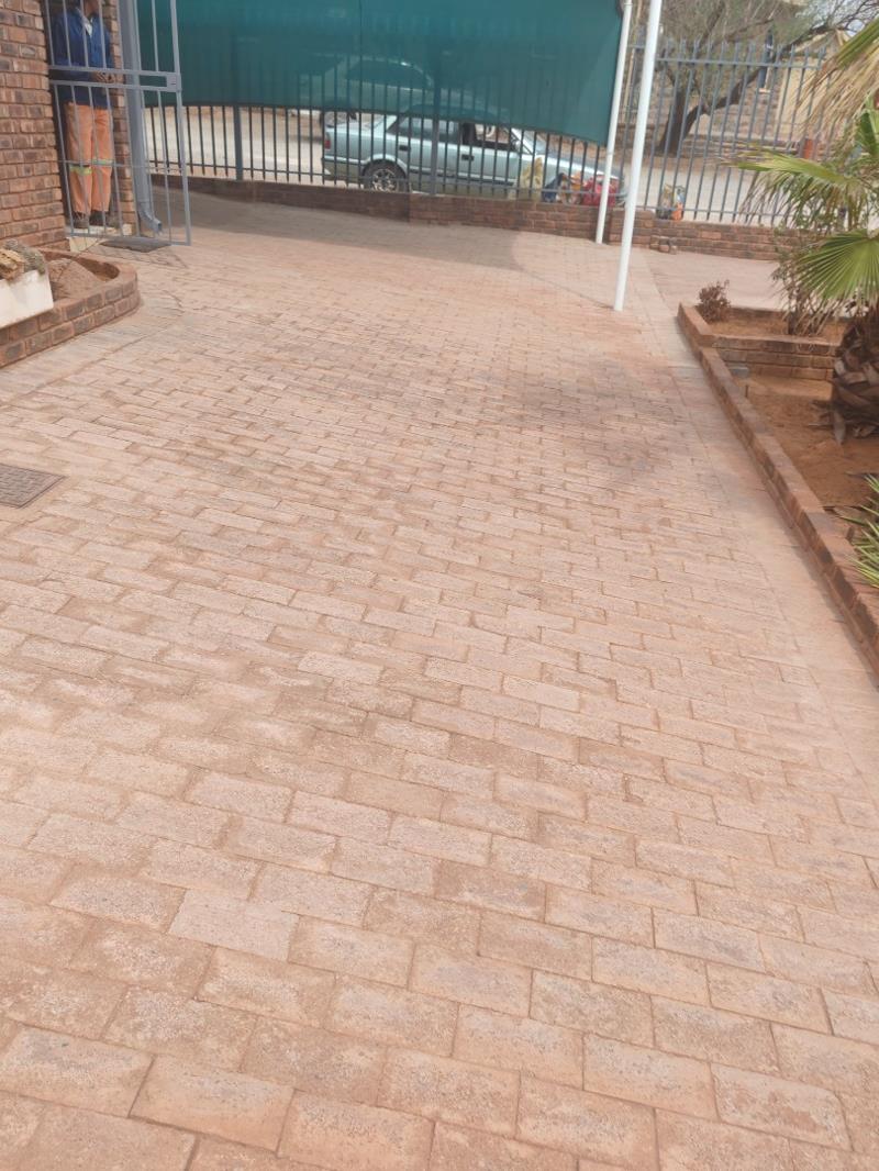 2 Bedroom Townhouse in Postmasburg