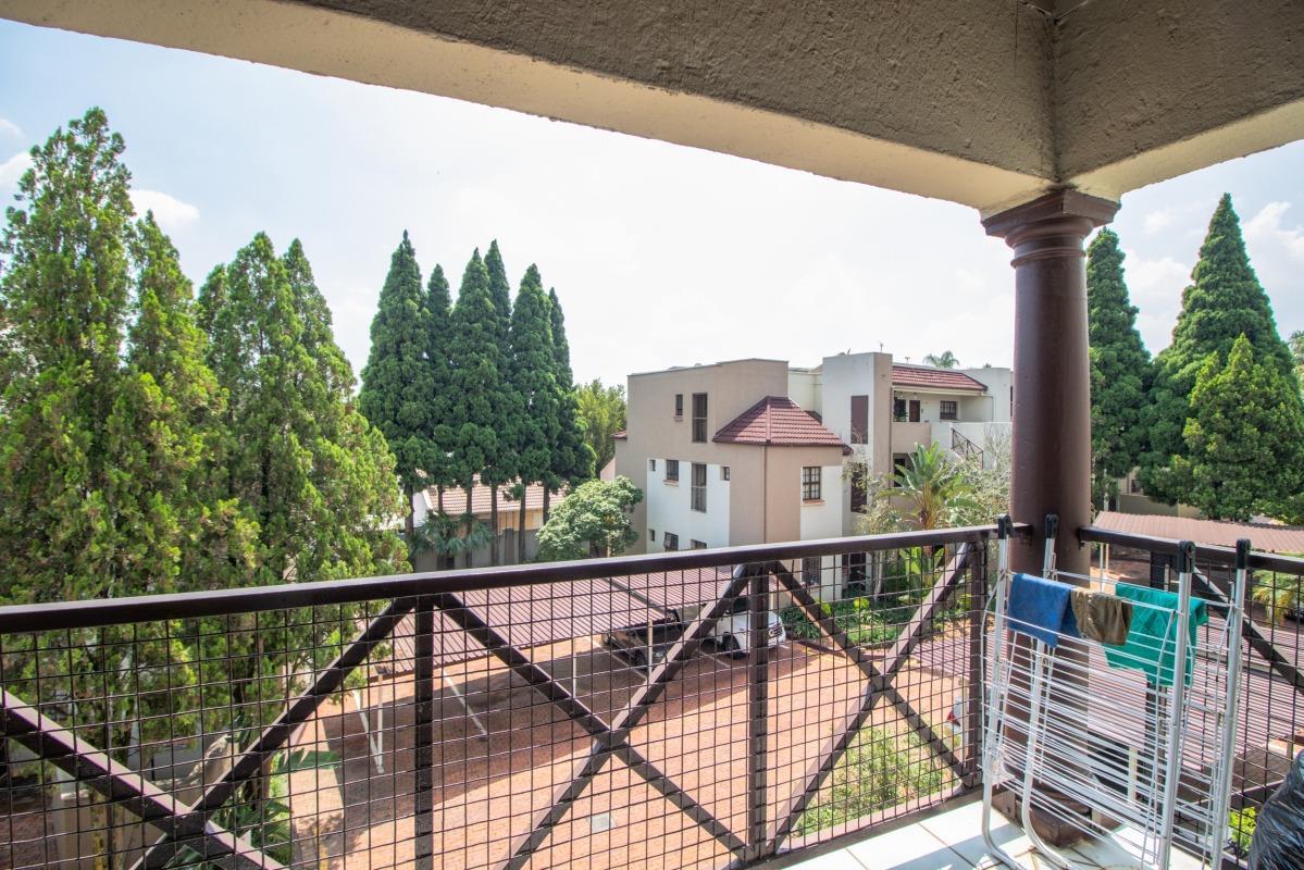 3 Bedroom Townhouse in Dowerglen and Ext