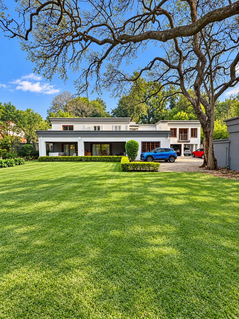 7 Bedroom House in Houghton Estate