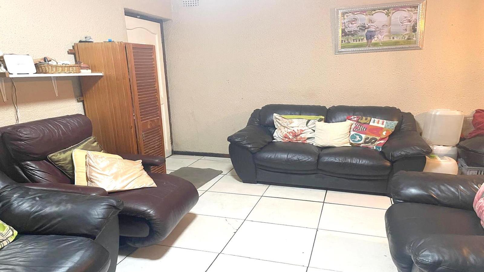 2 Bedroom Apartment in Belmont Park